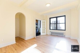 SECOND AVENUE, Unit 3H in New York, NY - Foto de edificio - Building Photo