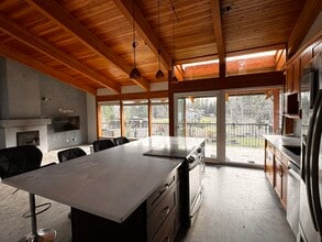 1425 Benzon Crescent in Parksville, BC - Building Photo - Building Photo