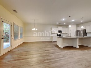 317 Golf Rd in Summerville, SC - Foto de edificio - Building Photo