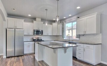 14420 99th Ave SE in Yelm, WA - Building Photo - Building Photo