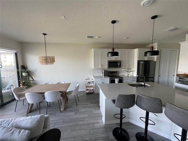 4441 Appleton Cir E in Oakland Park, FL - Building Photo - Building Photo