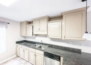 111 Creekstand Rd in Troy, AL - Building Photo - Building Photo