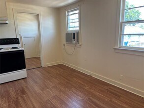 507 Cleveland Ave SW in Largo, FL - Building Photo - Building Photo