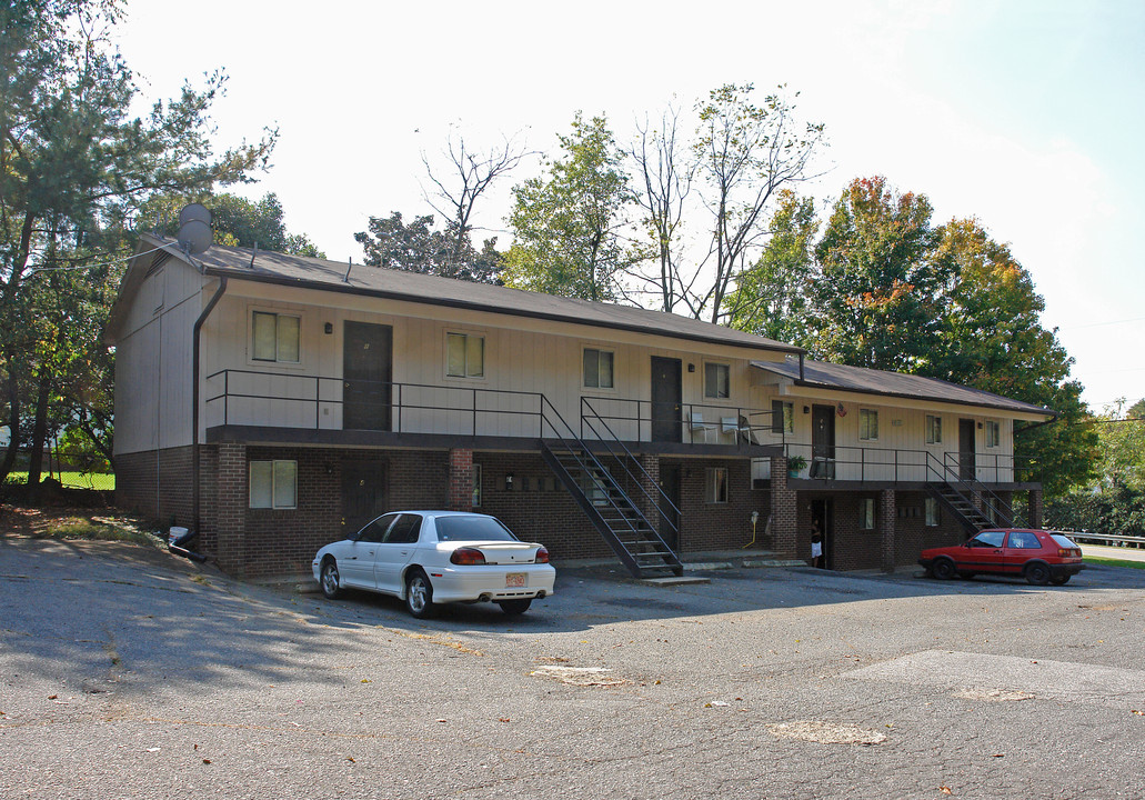 Starlight Valley Apartments in Winston-Salem, NC - Building Photo