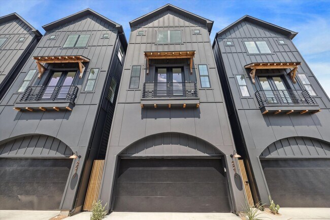 2219 Bevis St in Houston, TX - Building Photo - Building Photo