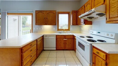 2504 Somerset Dr in Ames, IA - Building Photo - Building Photo