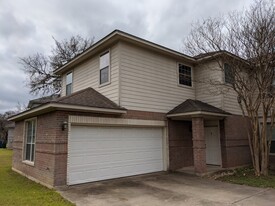 5708 West Gate Blvd, Unit Apt B in Austin, TX - Building Photo