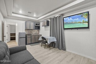 132 Apache Brave St in Santa Teresa, NM - Building Photo
