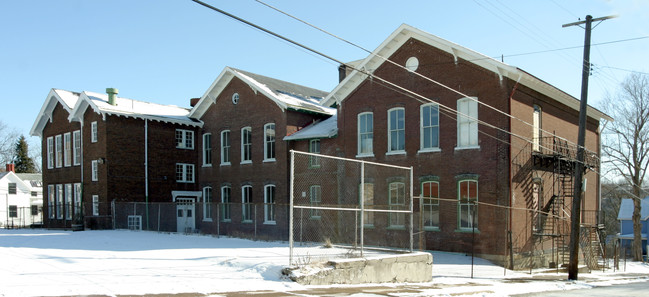 Walnut Ridge Condominiums in Emsworth, PA - Foto de edificio - Other