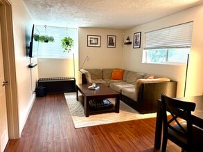 249 S 700 E, Unit 35 in Salt Lake City, UT - Foto de edificio - Building Photo