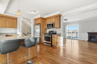 597 Sea St in Quincy, MA - Building Photo - Building Photo