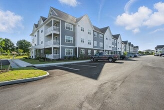 1728 Vankar Dr in Virginia Beach, VA - Foto de edificio - Building Photo