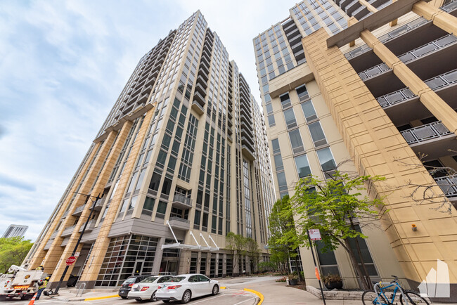 property at 700 N Larrabee St