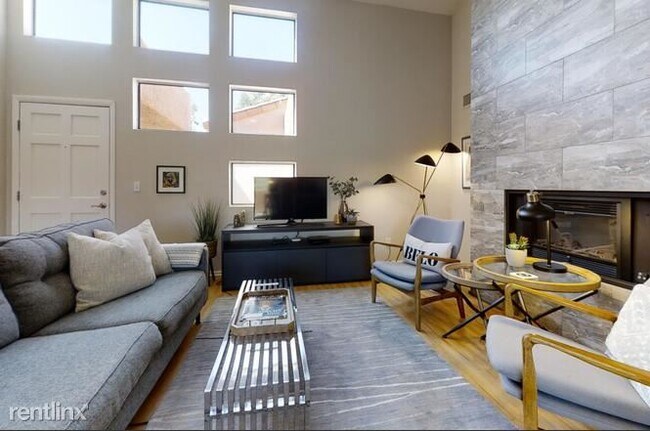 5051 N Sabino Canyon Rd-Unit -Unit 2191 in Tucson, AZ - Foto de edificio - Building Photo