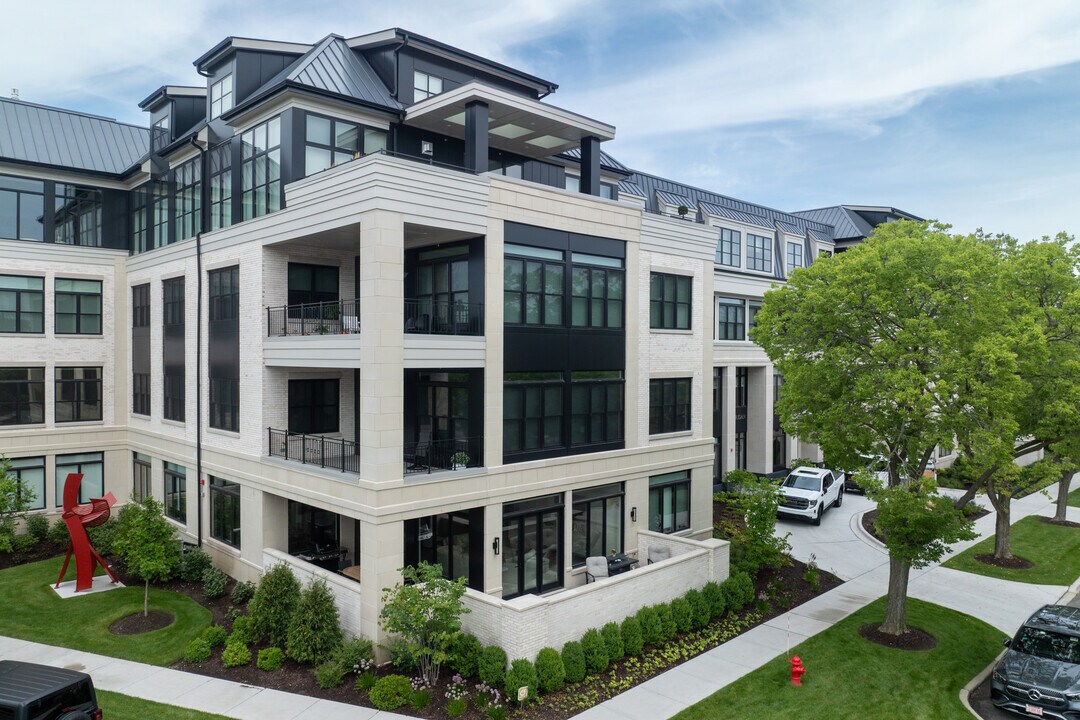 1950 Sheridan Rd in Highland Park, IL - Building Photo