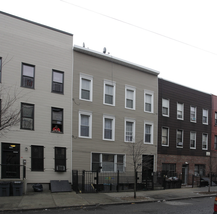 304 Troutman St in Brooklyn, NY - Building Photo