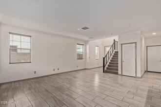 905 S Canal Dr in Chandler, AZ - Building Photo - Building Photo