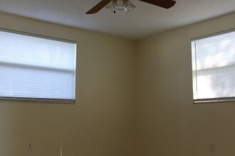 7414 Potomac Dr in Port Richey, FL - Building Photo - Building Photo