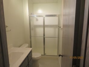 324 McGoodwin Ave in Warrensburg, MO - Foto de edificio - Building Photo