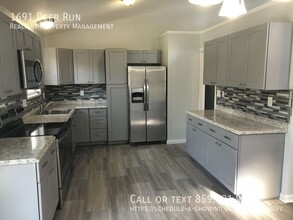 1691 Deer Run Dr in Burlington, KY - Foto de edificio - Building Photo