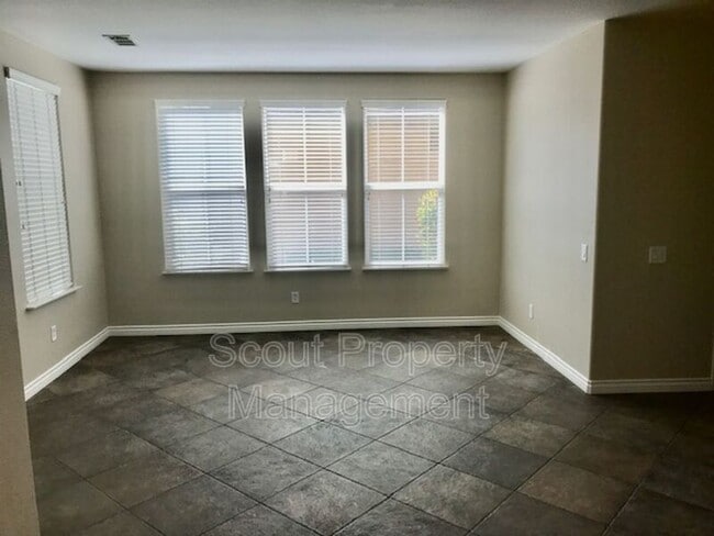 28770 Oak Park Ln in Temecula, CA - Building Photo - Building Photo