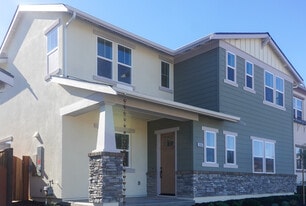 3066 El Capitan Dr in Marina, CA - Building Photo