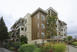 Signature Square in New Westminster, BC - Building Photo - Building Photo