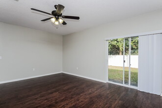 525 Delido Way in Kissimmee, FL - Building Photo - Building Photo