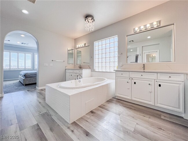 property at 7868 Arroyo Glen Ct