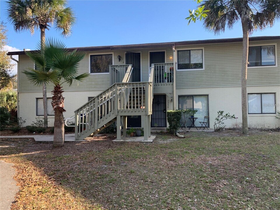 7229 Swallow Run in Winter Park, FL - Building Photo