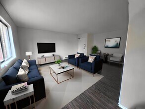 155 W Cedar St in Norwalk, CT - Foto de edificio - Building Photo