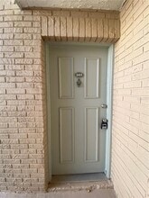 7210 N Manhattan Ave, Unit 2411 in Tampa, FL - Building Photo - Building Photo