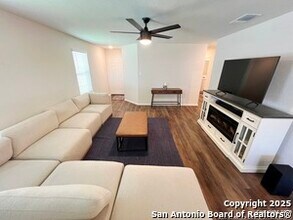 13930 Anchor Wy in San Antonio, TX - Building Photo - Building Photo