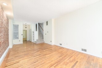 1202 S Clinton St in Baltimore, MD - Building Photo - Building Photo