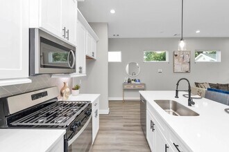 11 Wellford St in Houston, TX - Building Photo - Building Photo