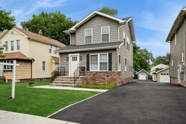 64 Oakridge Ave in Nutley, NJ - Building Photo - Building Photo