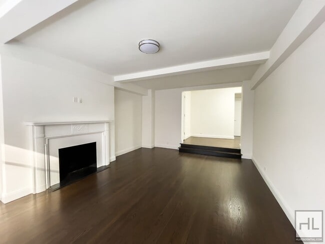 FIFTH AVENUE in New York, NY - Building Photo - Building Photo