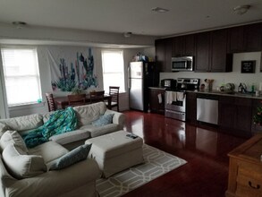 2000 -02 N 18th Street in Philadelphia, PA - Foto de edificio - Building Photo