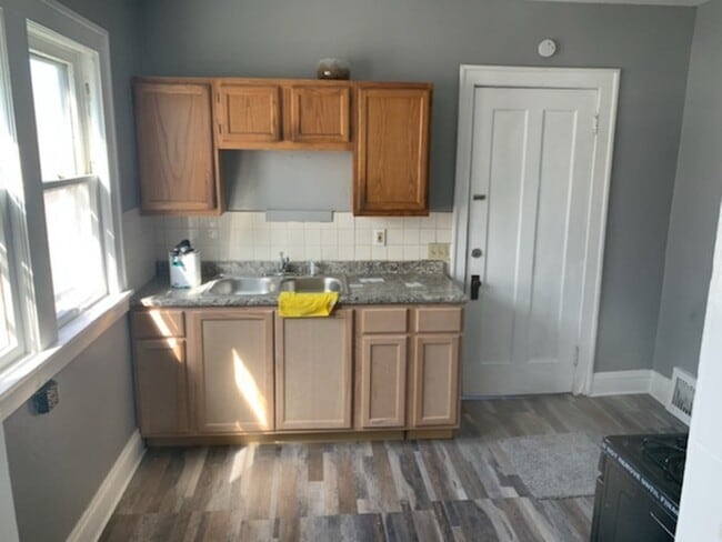 4684 Horton Rd in Garfield Heights, OH - Building Photo - Building Photo