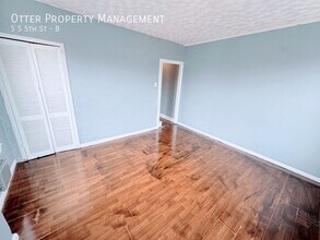 5 S 5th St-Unit -B in Darby, PA - Building Photo - Building Photo