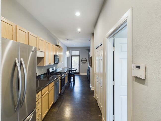 property at 1602 Elgin St