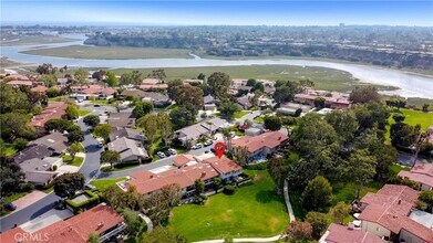 406 Carlotta in Newport Beach, CA - Building Photo - Building Photo