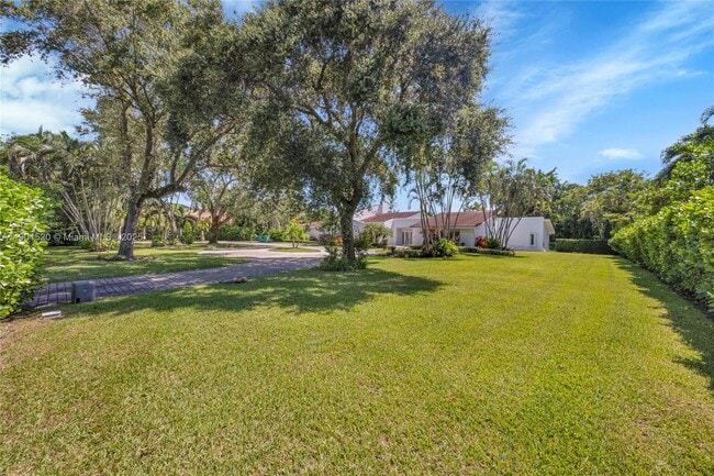 8303 Old Cutler Rd in Coral Gables, FL - Building Photo - Building Photo