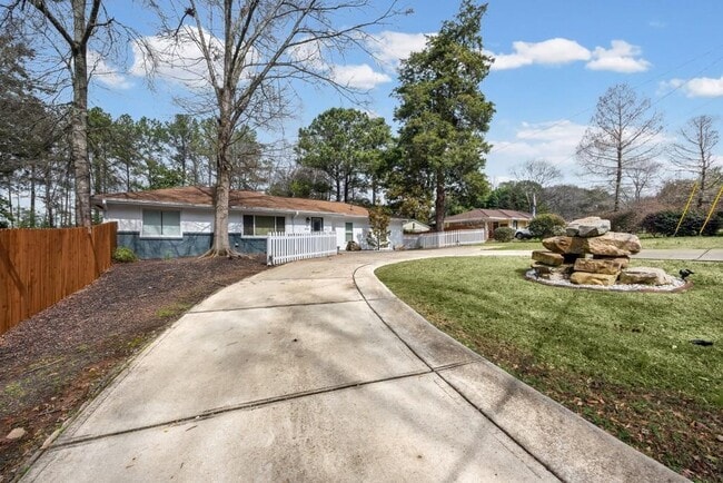 414 Charles Pl in Roswell, GA - Building Photo - Building Photo