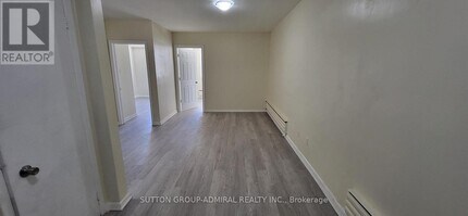 2839 Bathurst St in Toronto, ON - Building Photo - Building Photo