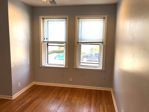 201 E St SE, Unit 4 in Washington, DC - Building Photo - Building Photo