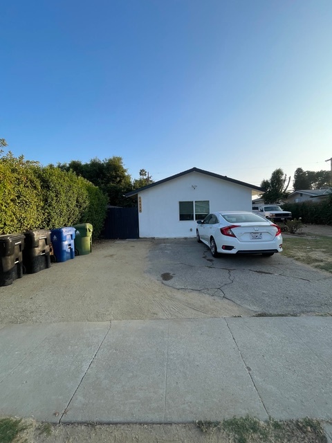 16638 Lahey St in Granada Hills, CA - Building Photo