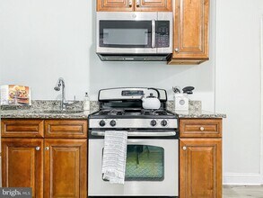 2556 N Bouvier St in Philadelphia, PA - Building Photo - Building Photo