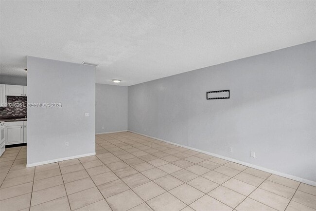 5316 NW 24th Ct in Lauderhill, FL - Building Photo - Building Photo