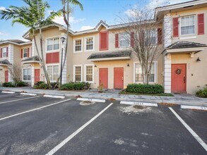 767 NW 42nd Ave in Plantation, FL - Foto de edificio - Building Photo